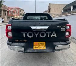 تويوتا هايلوكس